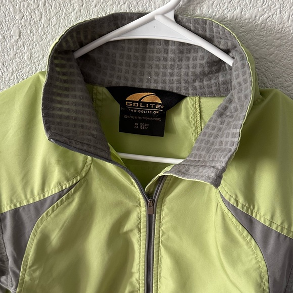 GoLite Women’s Small Jacket lightweight green/grey zip pockets running hiking - Picture 2 of 6